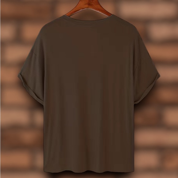 NWT - Men’s Casual Wear Short Sleeve Crew Neck Tee-Shirt (Hazelnut / Small) - Picture 2 of 9